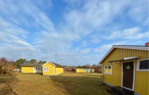 2 Bedroom Awesome Home In Löttörp