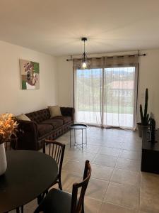 Appartements Bas de villa avec jardin idealement situe entre Ajaccio et Porticcio : photos des chambres
