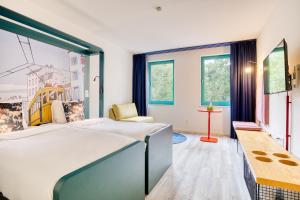 Triple Room room in Qbic Hotel Brussels