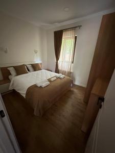 Flora Racha - Lovely Cottages