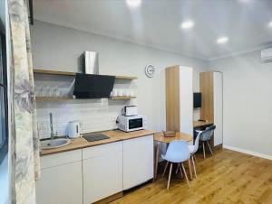Flora Racha - Lovely Cottages