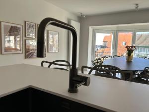 ASTRID 0301 - App voor 6 personen