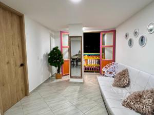 Apto cerca Malecón, Plaza Principal, Plazoleta Zocalos, a 8 min de la Piedra del Peñol, GRATIS PARQUEADERO!!!