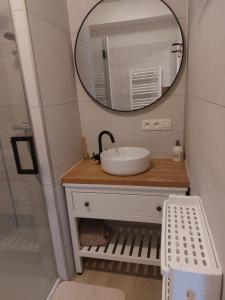 Gelijkvloers vakantie-appartement met groot zonnig terras