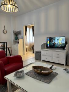 Gianna’s apartment central Aigio Cozy and Shining