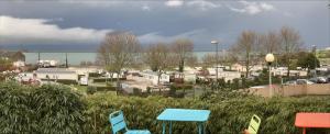 Hotels SHELDER Hotel - CHERBOURG EN COTENTIN - Equeurdreville : photos des chambres