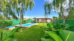 Los Sauces, casas con piscinas privadas en barrio residencial - Cadret