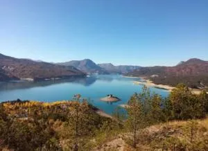 Gîte la ruche des écrins - 雷阿隆