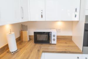 Contractors Cove Leicester