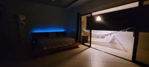 The Stone Elephant - A place to relax in town with Hot Water and a Pool