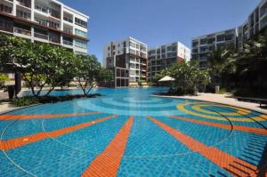 relaxing condo near the beach