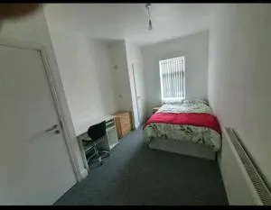 Ensuite Double -bed L4 Burnley City Centre - Colne
