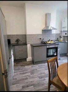 Ensuite Double -bed L4 Burnley City Centre