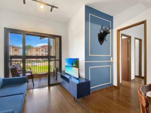 Espaçoso Lareira Elétrica 2 quartos Decorado