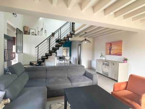 Maison entre lacs et fôrets