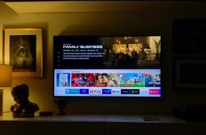 Apt Parisian Charm with Amazing View Near Metro