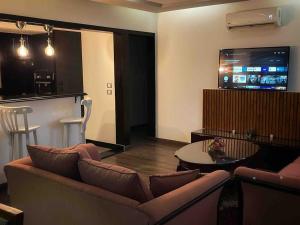 Elegant 2 bedrooms with Patio garden