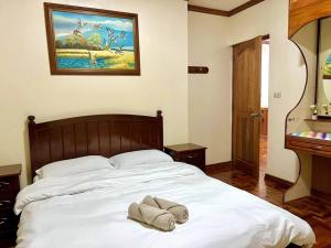 Door 111B Country Home at Wagner