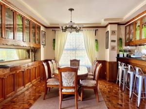 Door 111B Country Home at Wagner