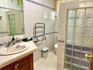 Door 111B Country Home at Wagner