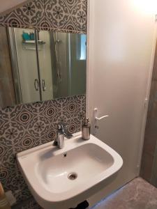 B&B / Chambres d'hotes Chambre d-hotes Se Sentir Libre Chataigne : photos des chambres