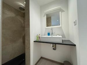 Villas Moderne corps de ferme - Piscine : photos des chambres