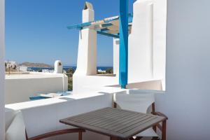 Cycladic Luxurious Maisonette
