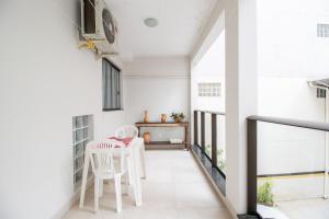 MAU11 - Av. Brasil, Churrasq, 3 Dorm, Climatizado