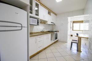 MOL14 - Vista para ilha, 3 Dorm, Climatizado