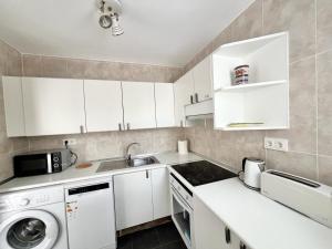 Apartment Jardines II Calahonda by Rafa