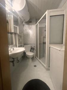 A Colorful Apart for a Start