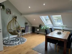 Peaceful home close to Airport with parking - Erps-Querbs