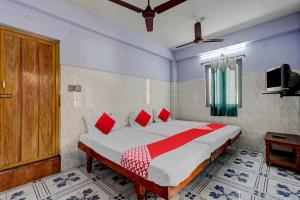 OYO Flagship Sai Ganesh Deluxe Lodge