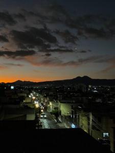 Loft moderno con dos camas king en Zona Boulevard