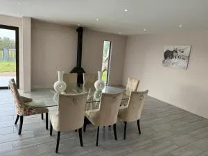 Zari on Vaal Country Lodge - Heilbron