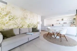 Buena Vista Penthouse - by OYOOSTAYS - La Marquesa