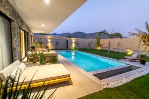 Viohouses 4- Luxury Private Korunaklı Özel Havuzlu - Yakacık