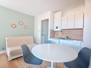 T2 vue mer accès direct plage le barcares