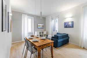 Casa Mina - Pavia City - by Host4U