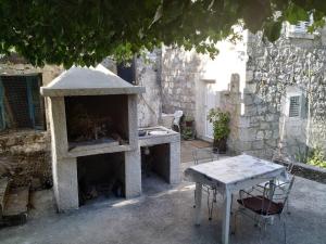 Apartments with parking space Prozura, Mljet - 22331