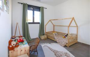 Maisons de vacances Beautiful Home In Rochefort Du Gard : photos des chambres
