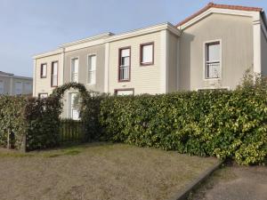 Maisons de vacances Maison Saint-Gilles-Croix-de-Vie, 3 pieces, 4 personnes - FR-1-224-808 : photos des chambres