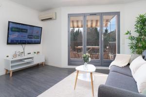 Appartements Le Cosy : Terrasse • Parking • Piscine • Clim : photos des chambres