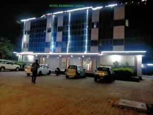 HOTEL RAJMAHAL GREEN