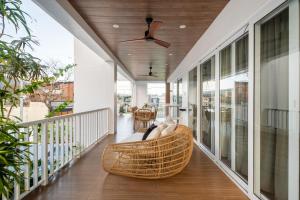 Tirta Spring Villa with Hotspring Pool