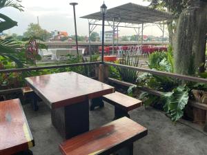 จอมเมือง Motel