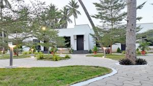 The Saravi Resort