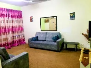 Isyfaq Homestay 4 Bedroom & 3 Bathroom - Rantau