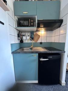 Joli Studio le clos dAix avec grande terrasse piscine et parking gratuit