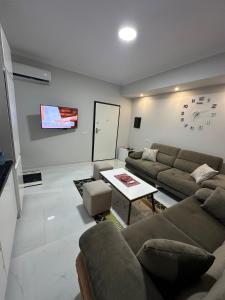 Evis Apartament Ne Plazh Buze Detit